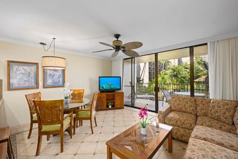 Hawaiian Theme Decor and Furniture