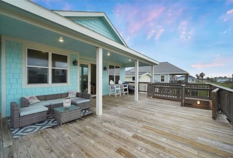 Front view of large deck