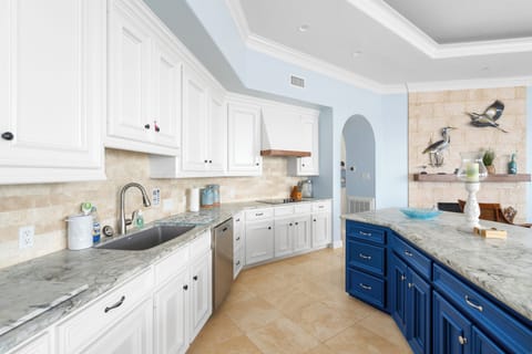 Full functional kitchen