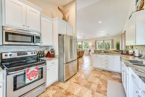 Kitchen | Cooking Basics | Coffee Maker | 2nd Floor