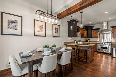 Open kitchen and dining design