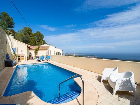 Holiday Home Swimming Pool