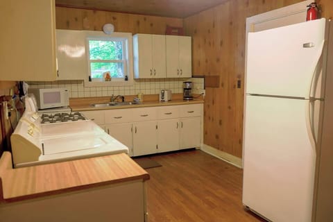 26b076f1-dd9c-437c-9e61-ca5dcca7f801