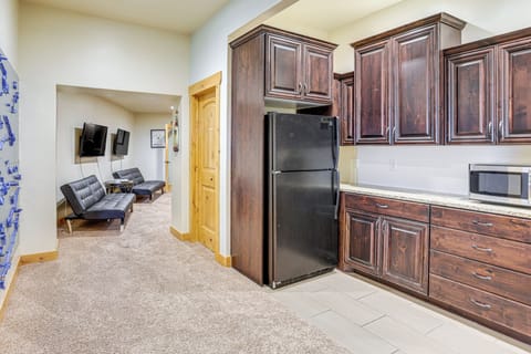 Kitchenette | 1st Floor