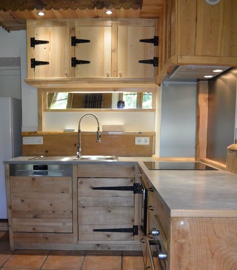 Gîte Tré le grenier - charmant gîte - Gîte le Grand - pour 6 personnes - cuisine