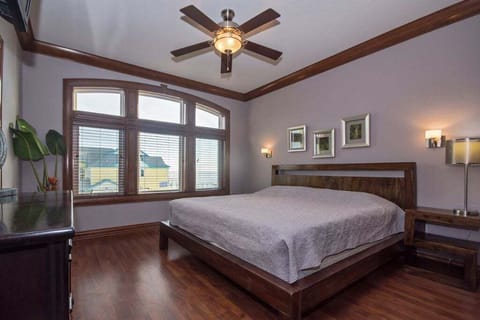 King Bedroom