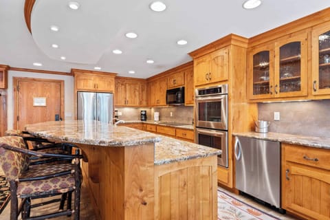 charter-6350-4323_51151830220_o