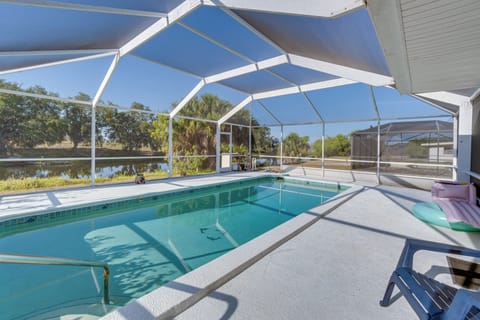 Port Charlotte Vacation Rental | 2BR | 1.5BA | 1,311 Sq Ft | Small Step to Enter