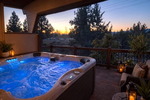 End your day here—hot tub, fresh air, and star-filled skies