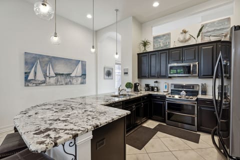 Large updated kitchen w/ sleek appliances!