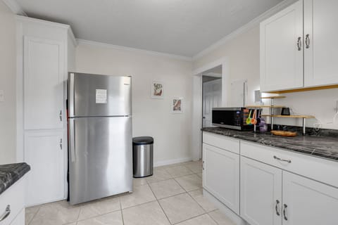 Full kitchen for your meals