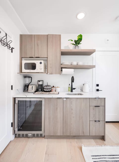 Our kitchenette. You could prepare light food using the microwave here.