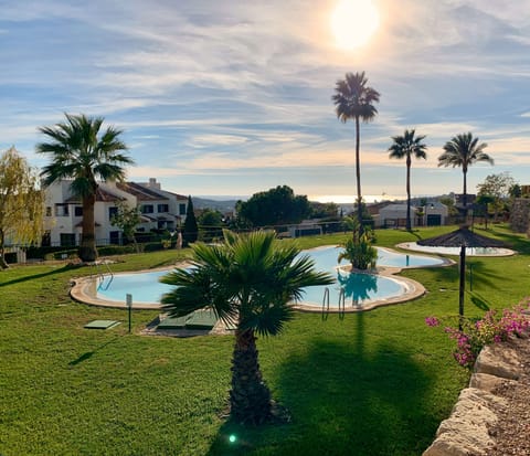 Pool and Gardens (1)