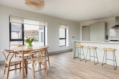 Binion dining kitchen @Ballyliffin Beach Houses