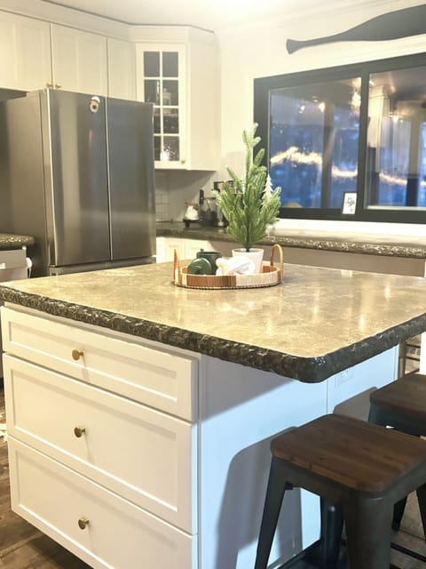 Open Concept Kitchen w/lake views