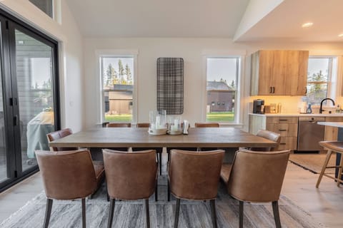 Enjoy dining table for 10