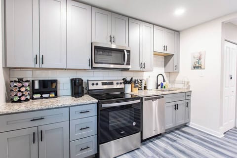 Prep and cook your best culinary creations in the fully equipped kitchen with all the standard major appliances – refrigerator, stove/oven, microwave, and dishwasher.