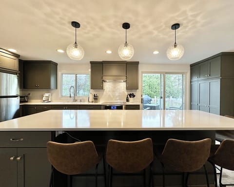 Main floor open concept kitchen and living room area