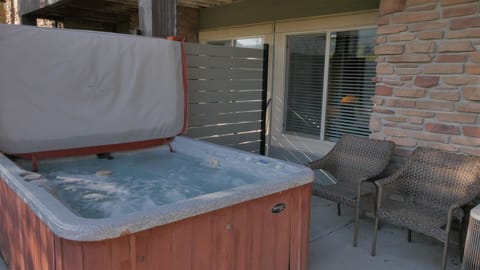 Private Hot Tub