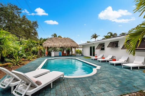 Welcome to our resort-like retreat in Pompano Beach!