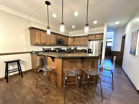 Indoors, Kitchen, Hardwood, Microwave, Oven