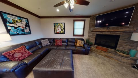 Furniture, Indoors, Living Room, Couch, Screen