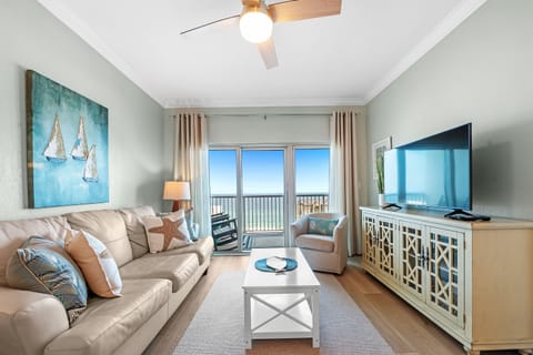 Beautiful condo with panoramic views of the Gulf of Mexico
