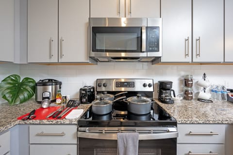 To see video tours on YT, search for our brand online: Furnished Stays Tampa