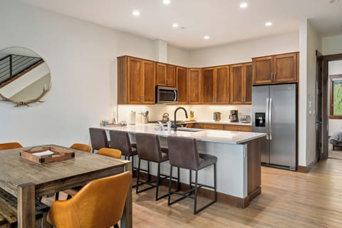 90 Hay Meadow Dr SR-11