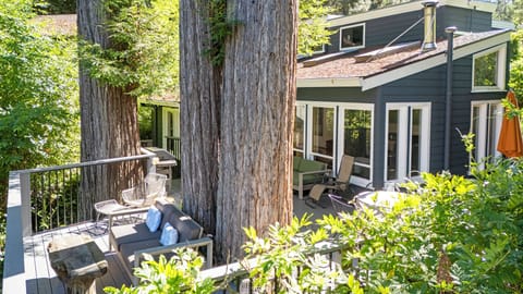 Private riverfront deck area. 