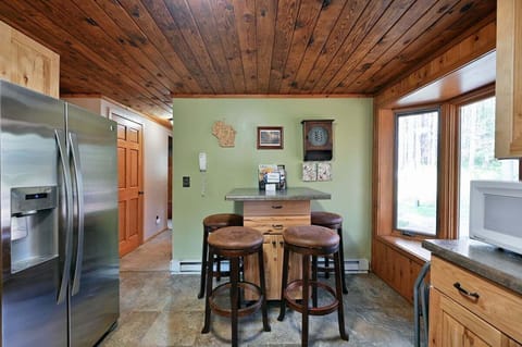 Grab a snack or morning coffee and watch the wildlife.