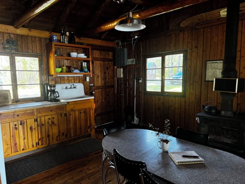 KItchen - Kitchen/dining area.