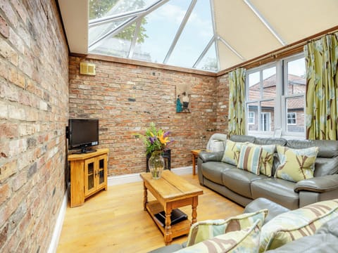 Living area | The Stables - Jockhedge, Burgh Le Marsh, near Skegness