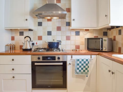 Kitchen | Morwood Cottage, Porthcawl