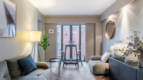 Luxury city living at its finest in Potts Point.
