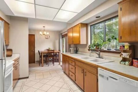 A3012f27 784c 4e9c 8322 ab04244a6486