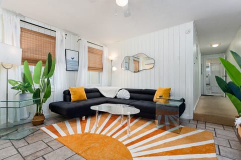 Vibrant Family Room!