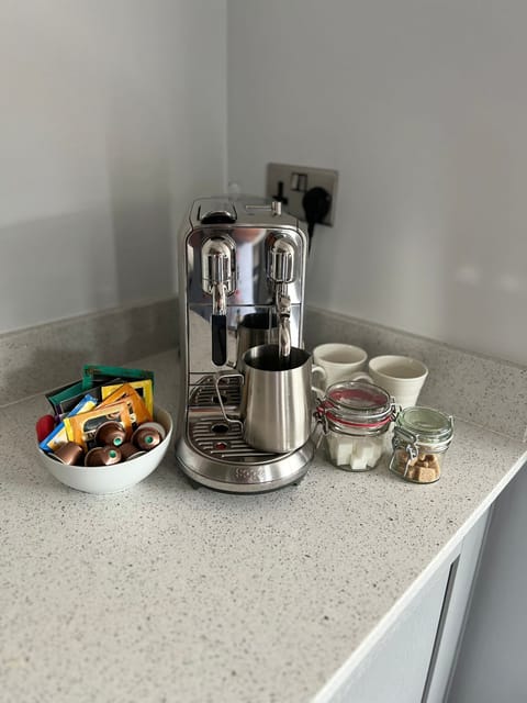 Complimentary Coffee & Tea