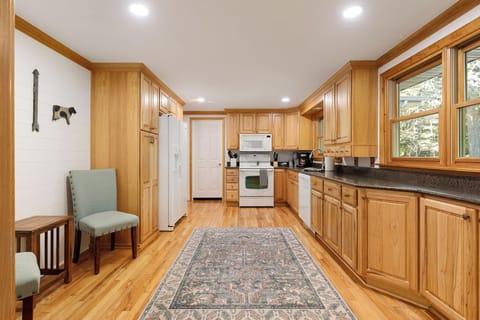 The view from the kitchen out onto the private lawn is so peaceful and relaxing