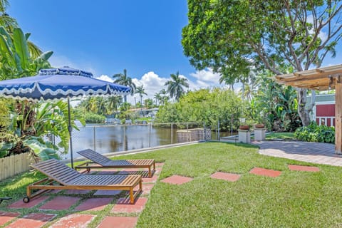 Enjoy beautiful sunsets from the lakefront back yard. 