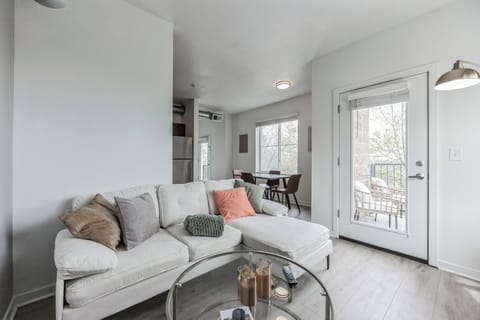 b3d83c62-002f-4ade-976a-be6b17a80e62