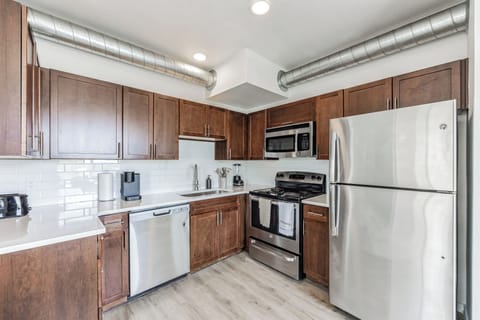 fa010c34-2363-4a4e-b910-de30cee48381