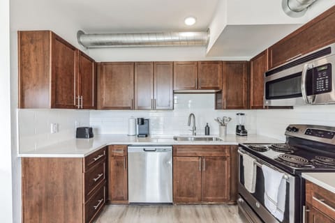 2e711837-f162-49d8-8fe1-cd96c73d56f9