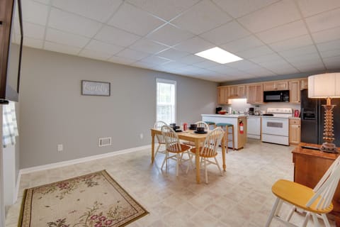 Kitchen/Dining Area | Dishware + Flatware Provided
