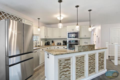 Fully-equipped kitchen for all your cooking needs