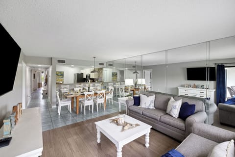 Welcome to Coastal Cowboy Villa @ Edgewater.