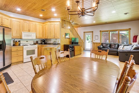 Dining Area | Kitchen | Cooking Basics | 1st Floor