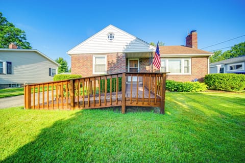 Ashtabula Vacation Rental | 2BR | 1BA | 1,000 Sq Ft | Step-Free Access