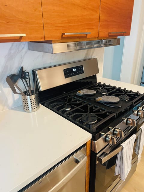 Gas stove available for cooking delicious meals!