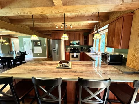 Fully equipped kitchen